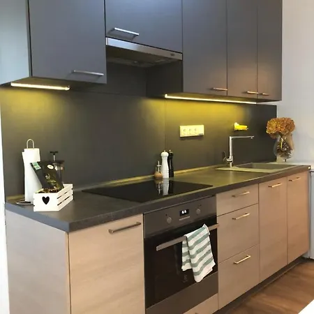 Cafe-cafe Appartement *