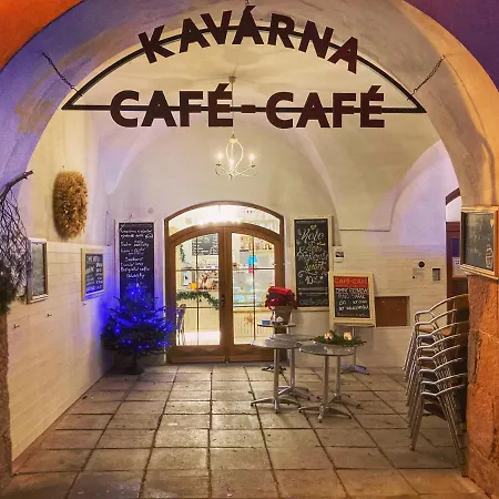 Cafe-cafe *