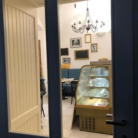 Apartment Cafe-cafe *