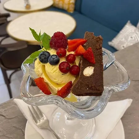 Cafe-cafe * Jicin