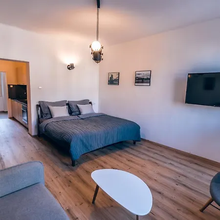 Apartment Cafe-cafe Jicin