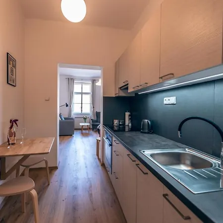 Apartment Cafe-cafe Jicin