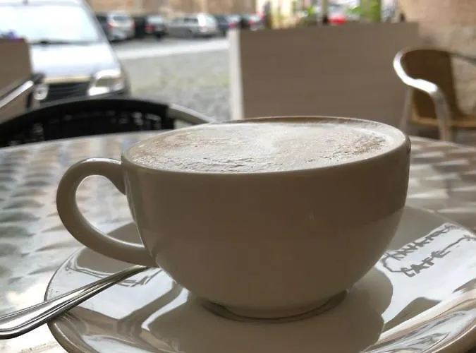 Cafe-cafe アパート Jičín